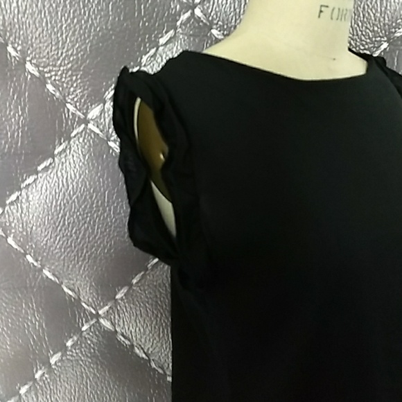 Sweet chiffon shell. Size 6 - Picture 2 of 5